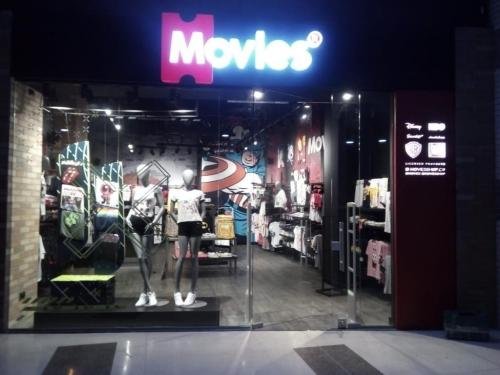 Tienda MOVIES - CC. Viva - Villavicencio. (5 Fotos)